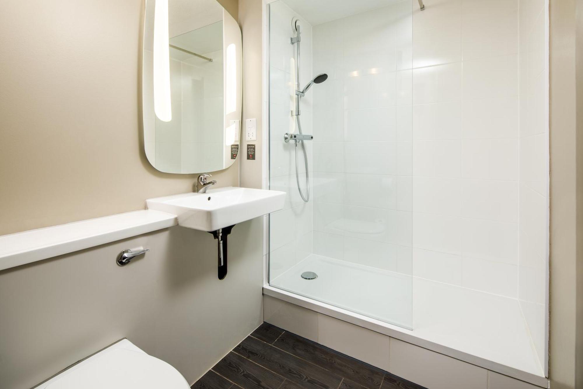 Hotel Ibis Coventry South Esterno foto